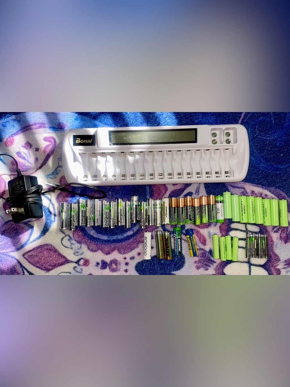 BONAI VIP-1680C 18 BAY BATTERY CHARGER PLUS 42 BATTERIES AAA & AA DIGITAL LCD